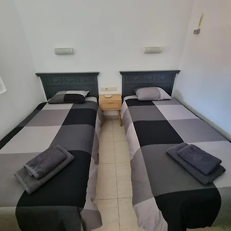 En Pyr Con Vistas Al Mar Y Puerto Апартаменты Фуэнхирола