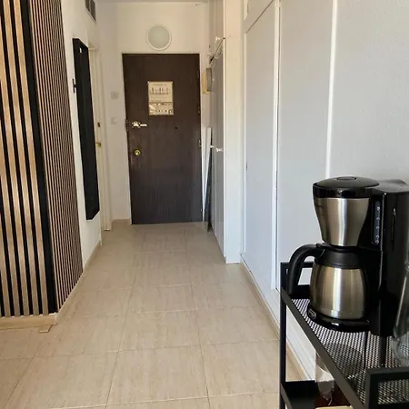 En Pyr Con Vistas Al Mar Y Puerto