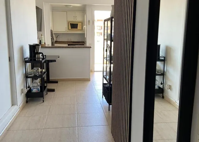 En Pyr Con Vistas Al Mar Y Puerto Апартаменты *