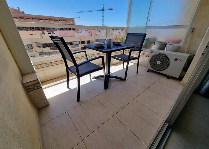 En Pyr Con Vistas Al Mar Y Puerto *